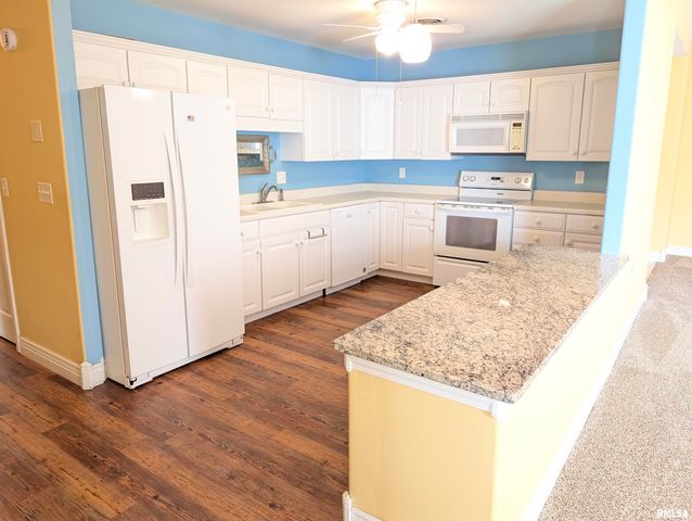 1506 APACHE Drive, Marion, IL 62959