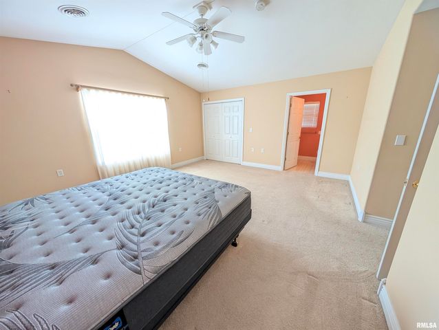 1506 APACHE Drive, Marion, IL 62959