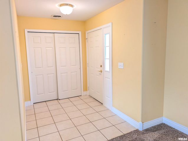 1506 APACHE Drive, Marion, IL 62959