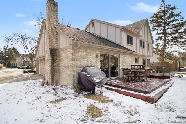 37796 Stableview Dr. Drive, Farmington Hills, MI 48335