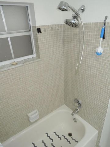 115 Lakes End Drive Apt D, Fort Pierce, FL 34982