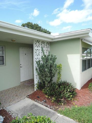 115 Lakes End Drive Apt D, Fort Pierce, FL 34982