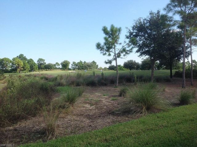 16581 Goldenrod LN # 201, Alva, FL 33920