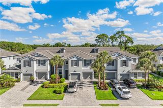 16581 Goldenrod LN # 201, Alva, FL 33920