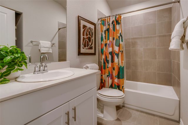 3012 Prairie Trail Avenue, Aubrey, TX 76227