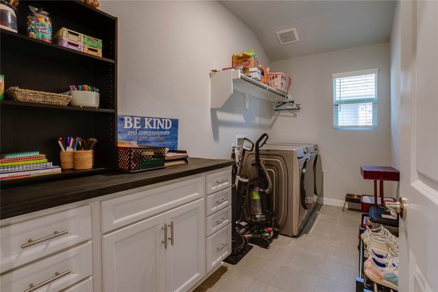 3012 Prairie Trail Avenue, Aubrey, TX 76227