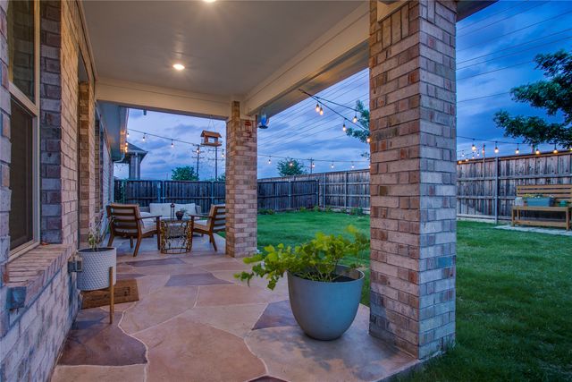 3012 Prairie Trail Avenue, Aubrey, TX 76227