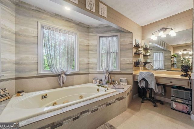 3191 Limrick Lane, Snellville, GA 30039