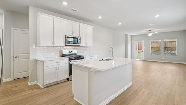 3608 Bridgeport Drive, Farmersville, TX 75442