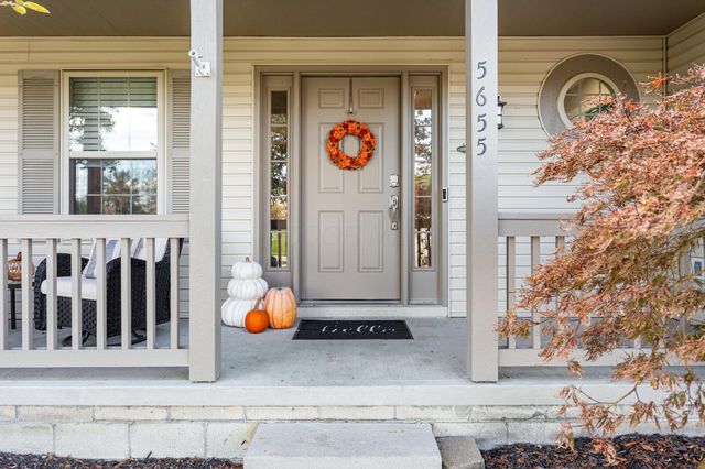 5655 Lotus Court, Grove City, OH 43123
