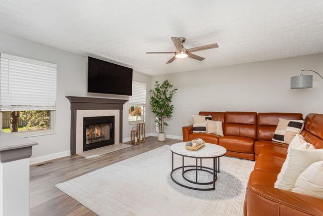 5655 Lotus Court, Grove City, OH 43123