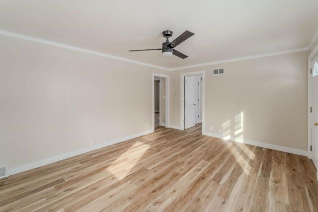 1327 MONROE STREET, Oshkosh, WI 54901