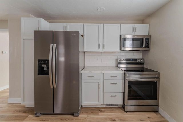 1327 MONROE STREET, Oshkosh, WI 54901