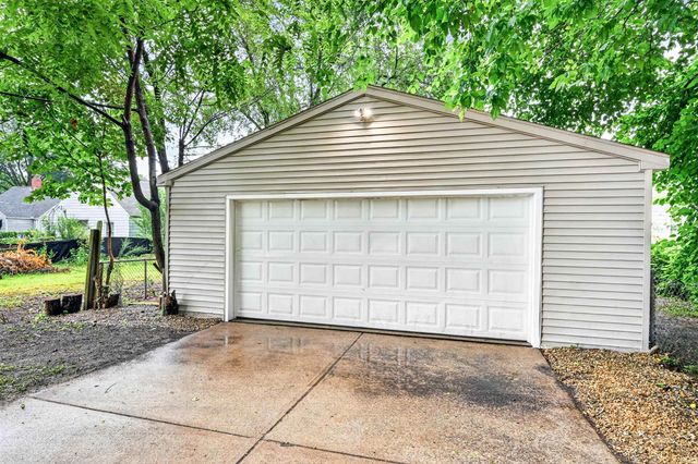 1609 N Brookfield Street, South Bend, IN 46628
