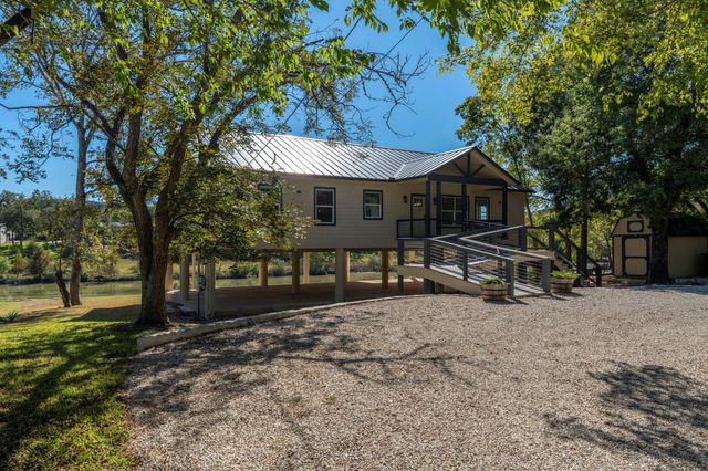 1830 & 1834 Flite Acres RD, Wimberley, TX 78676