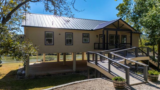 1830 & 1834 Flite Acres RD, Wimberley, TX 78676