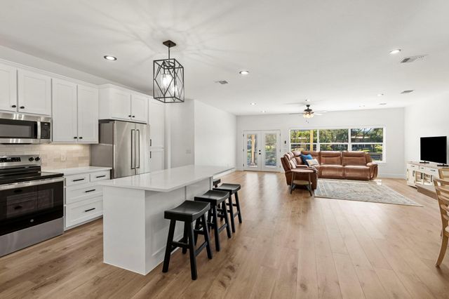 1830 & 1834 Flite Acres RD, Wimberley, TX 78676