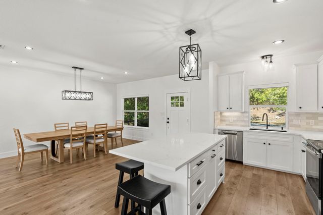 1830 & 1834 Flite Acres RD, Wimberley, TX 78676