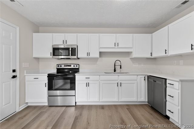 1054 Coalport Road, Hope Mills, NC 28348