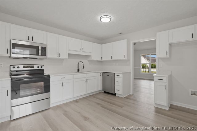 1054 Coalport Road, Hope Mills, NC 28348