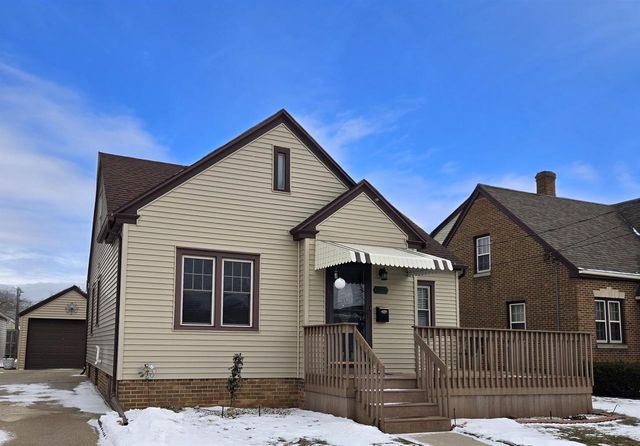 1421 S 21ST STREET, Manitowoc, WI 54220
