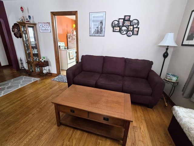 1421 S 21ST STREET, Manitowoc, WI 54220