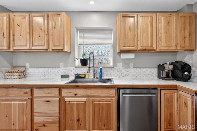 1219 Godt Road, Wright City, MO 63390