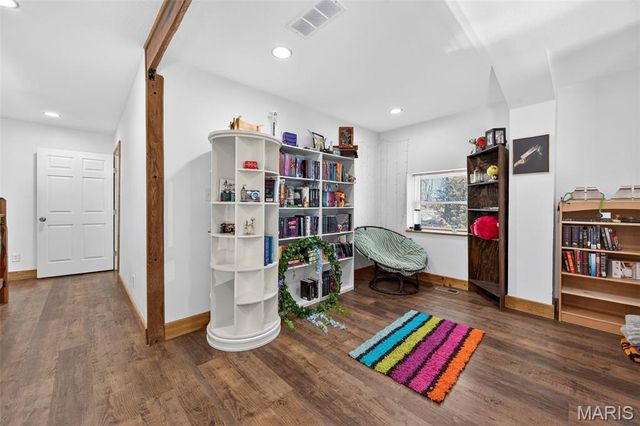 1219 Godt Road, Wright City, MO 63390