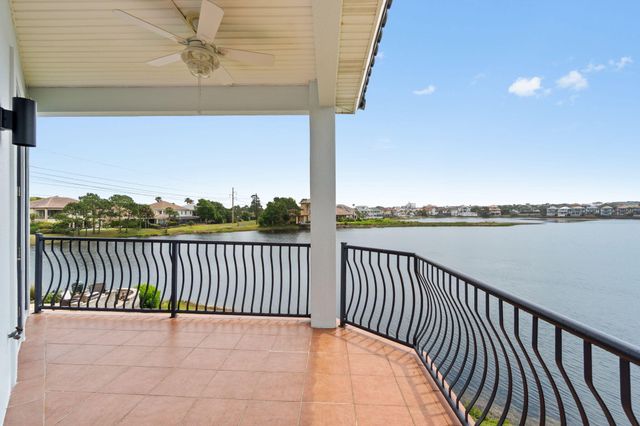 101 Vista Bluffs, Destin, FL 32541