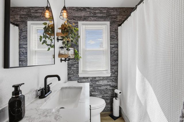 4931 W Norwich COURT, Milwaukee, WI 53220