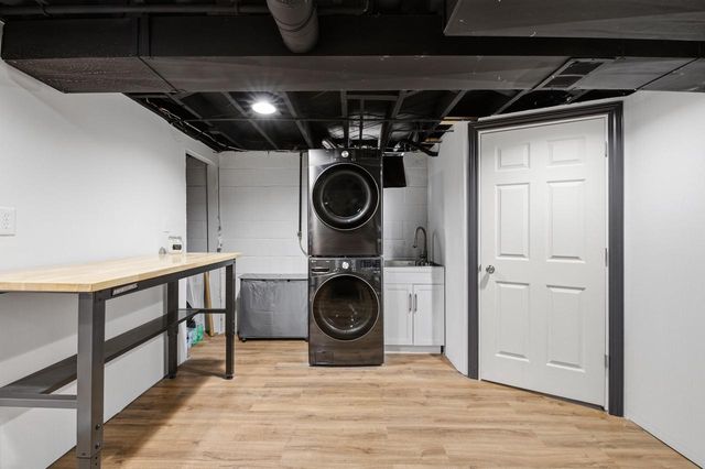 4931 W Norwich COURT, Milwaukee, WI 53220