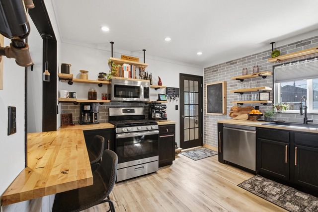 4931 W Norwich COURT, Milwaukee, WI 53220