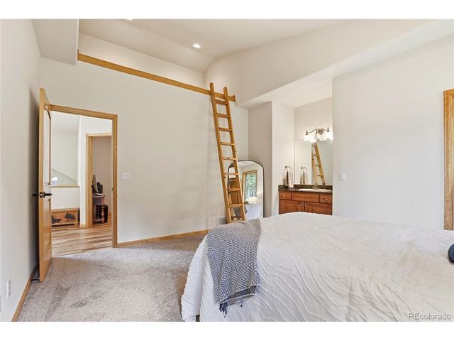 31735 Kiva Ln, Evergreen, CO 80439
