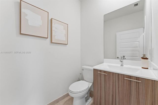 8301 NW 41st St B-407, Doral, FL 33166