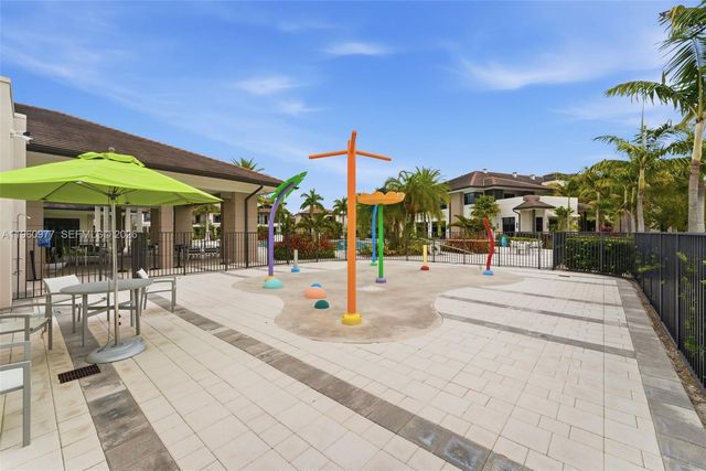 8301 NW 41st St B-407, Doral, FL 33166