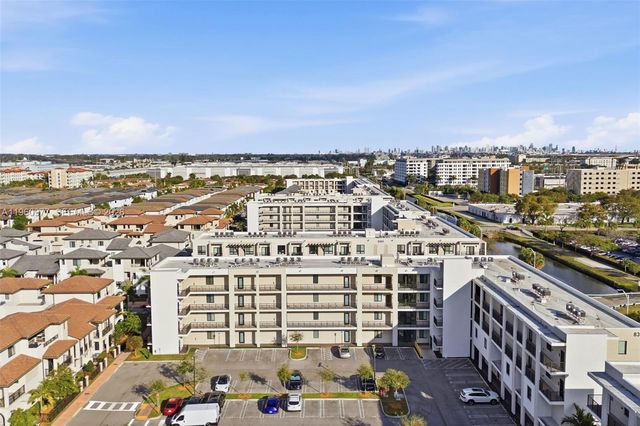 8301 NW 41st St B-407, Doral, FL 33166