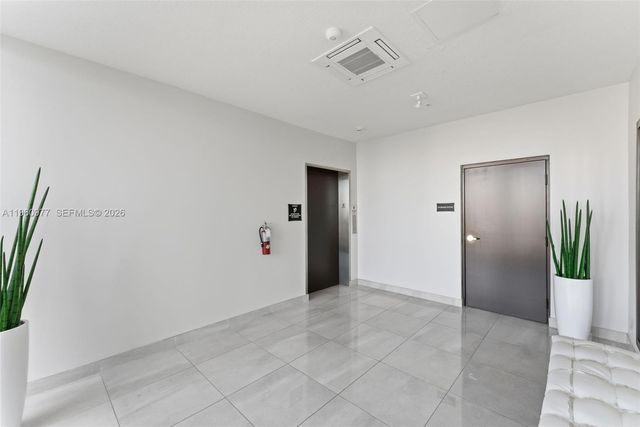 8301 NW 41st St B-407, Doral, FL 33166