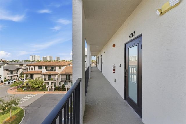8301 NW 41st St B-407, Doral, FL 33166