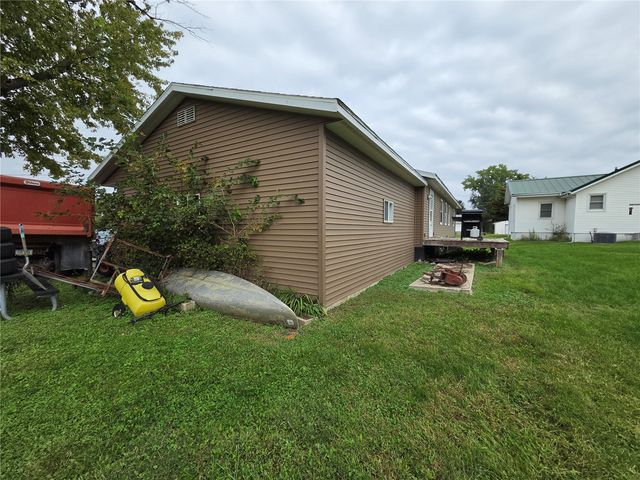 2040 Riverview Street SE, Cedar Rapids, IA 52403