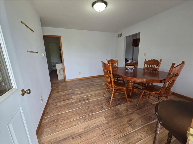 2040 Riverview Street SE, Cedar Rapids, IA 52403