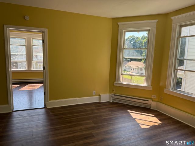 64 Kensington Heights, Meriden, CT 06451