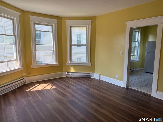 64 Kensington Heights, Meriden, CT 06451
