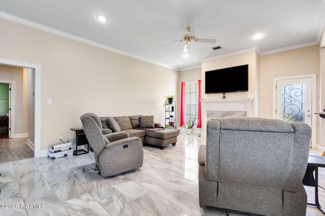 111 Windrush Lane, Lafayette, LA 70506