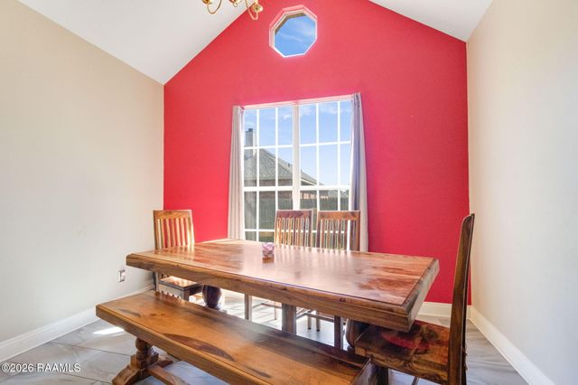 111 Windrush Lane, Lafayette, LA 70506