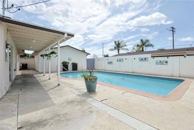 1313 N Crestlane, Anaheim, CA 92805