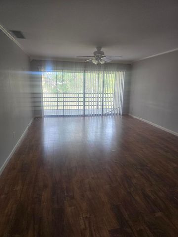 400 18th Street P-5, Vero Beach, FL 32960