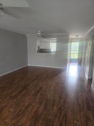 400 18th Street P-5, Vero Beach, FL 32960