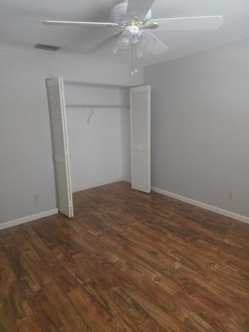 400 18th Street P-5, Vero Beach, FL 32960