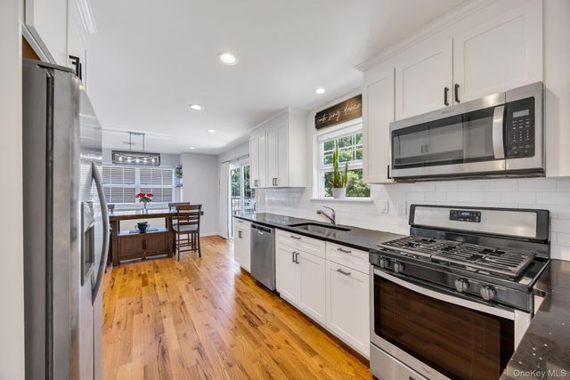 5 The Green B, Shirley, NY 11967