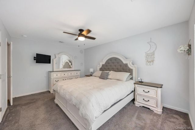 5 The Green B, Shirley, NY 11967